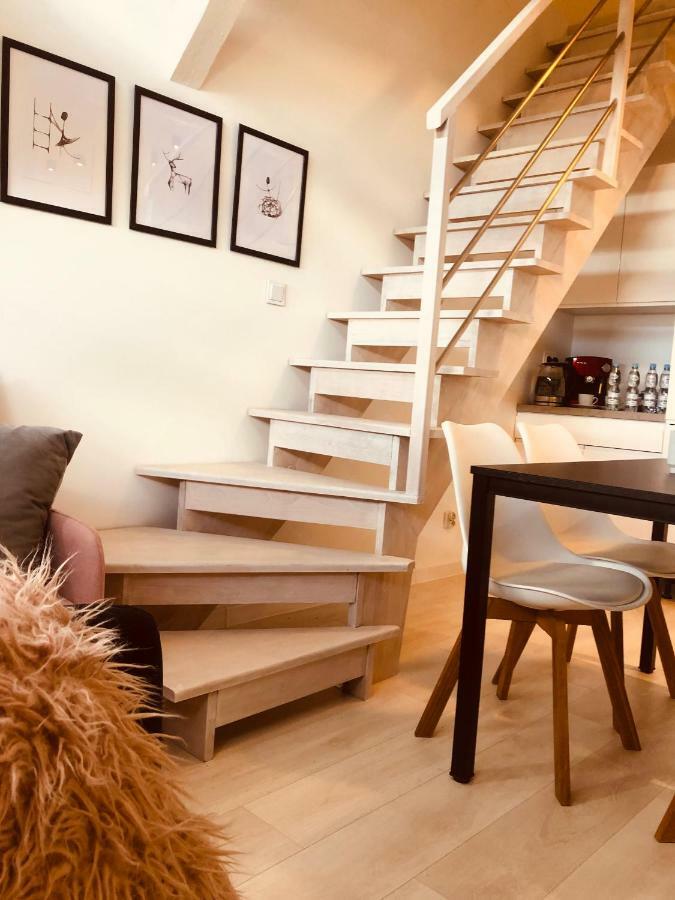 Apartment 444 No.1