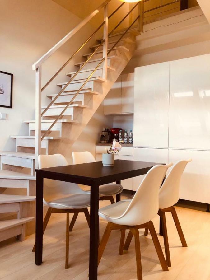 444 No.1 Apartment *
