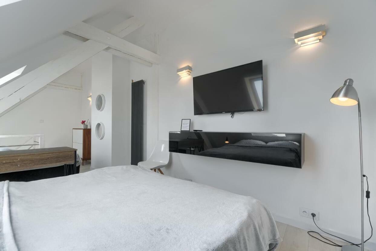 Apartment 444 No.1